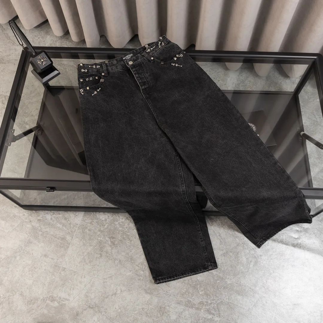 ！balenciaga* 24ss ， 460 Premium ， ， Breathable ， 。 Breathable， ， Classic 。 50 ， ， 100+， ， ， ， 。 。Classic Versatile。 ， ， ， Retro 100 1:1 1:1 logo 1:1 logo ：Black Size：S. M. L